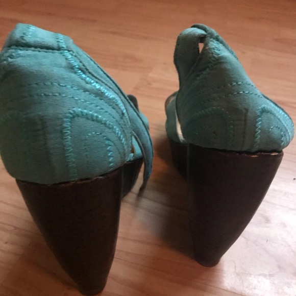Turquoise wedges - Picture 4 of 5